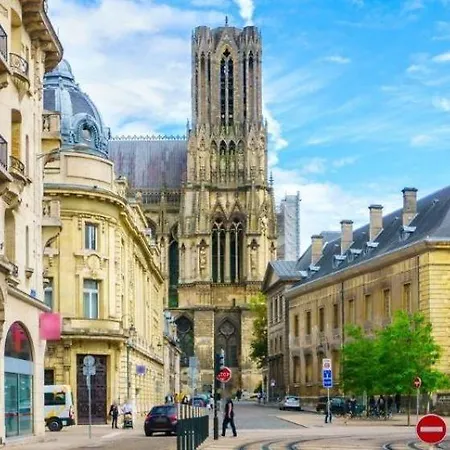 Apartment Lumineux Et Cosy, Proche Sites Touristiques